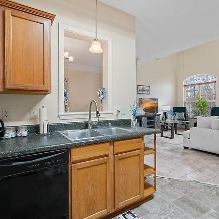 Cozy 4B 2 5B University Home King Beds Jacuzzi Σάρλοτ Εξωτερικό φωτογραφία