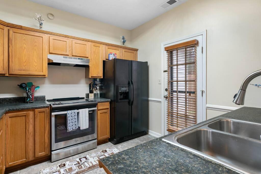 Cozy 4B 2 5B University Home King Beds Jacuzzi Σάρλοτ Εξωτερικό φωτογραφία