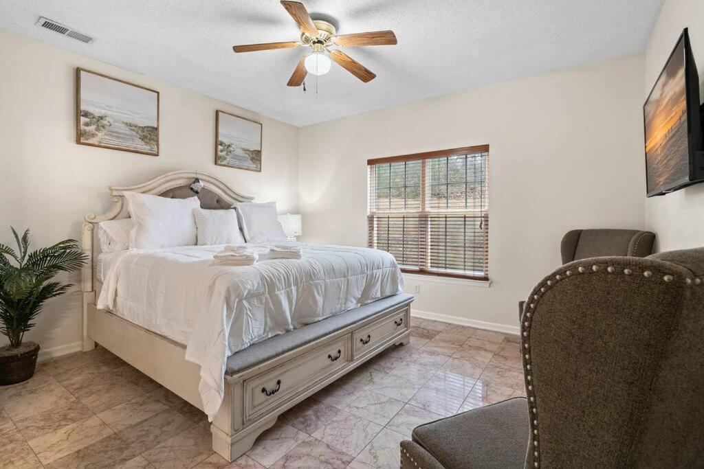 Cozy 4B 2 5B University Home King Beds Jacuzzi Σάρλοτ Εξωτερικό φωτογραφία