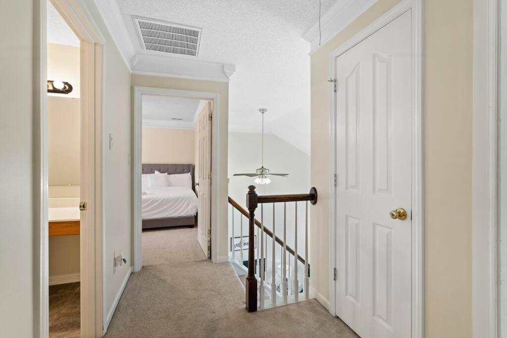 Cozy 4B 2 5B University Home King Beds Jacuzzi Σάρλοτ Εξωτερικό φωτογραφία