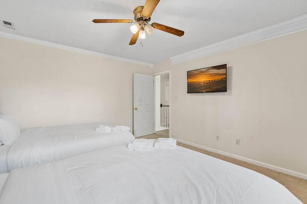 Cozy 4B 2 5B University Home King Beds Jacuzzi Σάρλοτ Εξωτερικό φωτογραφία